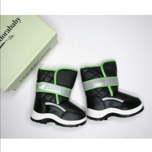 NWT Adorababy Kukoola Black Reflective Waterproof Snow Boots Size 7 Neon Green